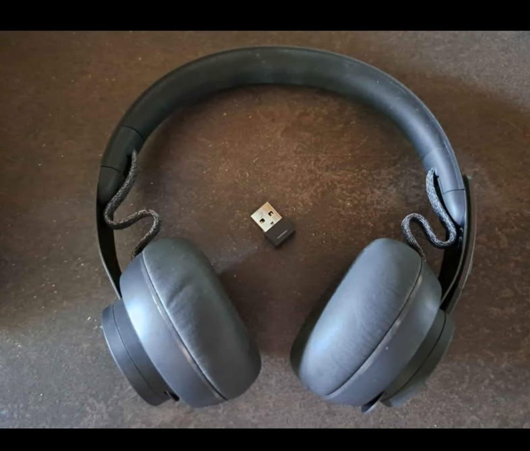 Logitech Cuffie: Logitech Zone Wireless Kopfhörer - Top Zustand! – Nuovo (secondo la descrizione) da Dürrenäsch venduto da forstwart91 1