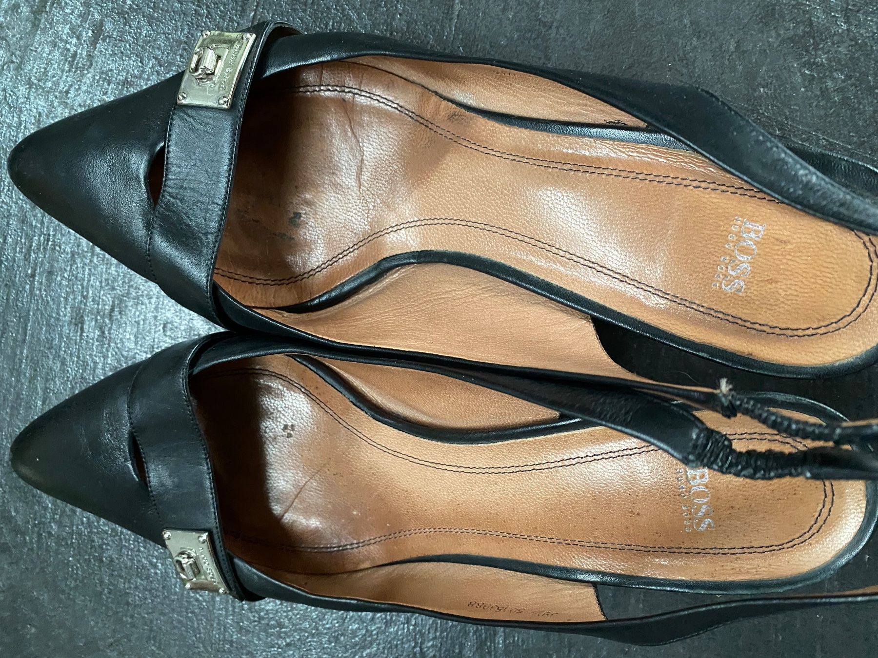 Hugo Boss Scarpe da donna: Boss Pumps mit Kittenheals, hinten offen 38.5 – Usato da Chur venduto da simhofstr 2