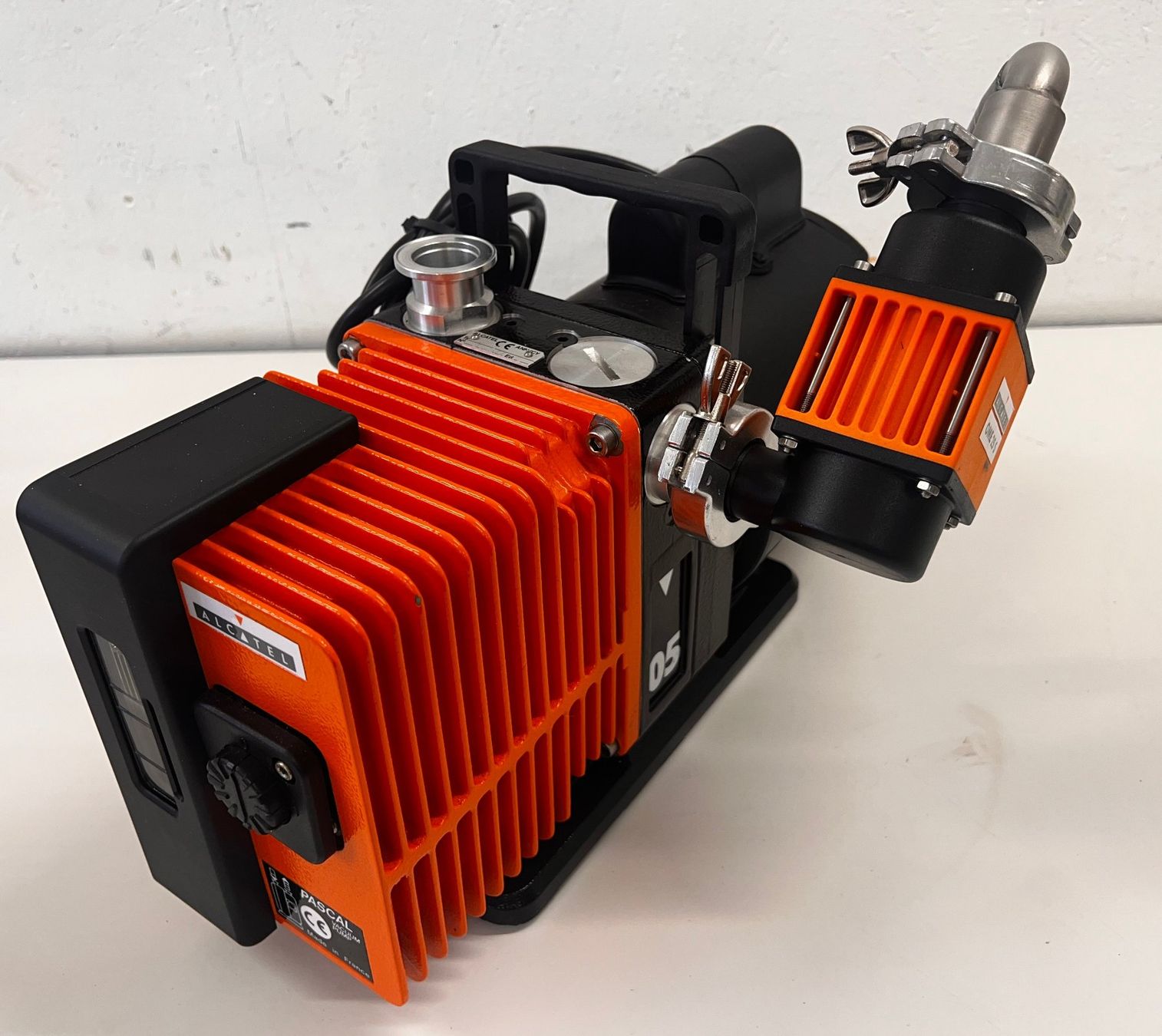 Alcatel 2005 Pascal 2-Stage Rotary Vane Vacuum Pumpe 0.4kW (Gebraucht ...