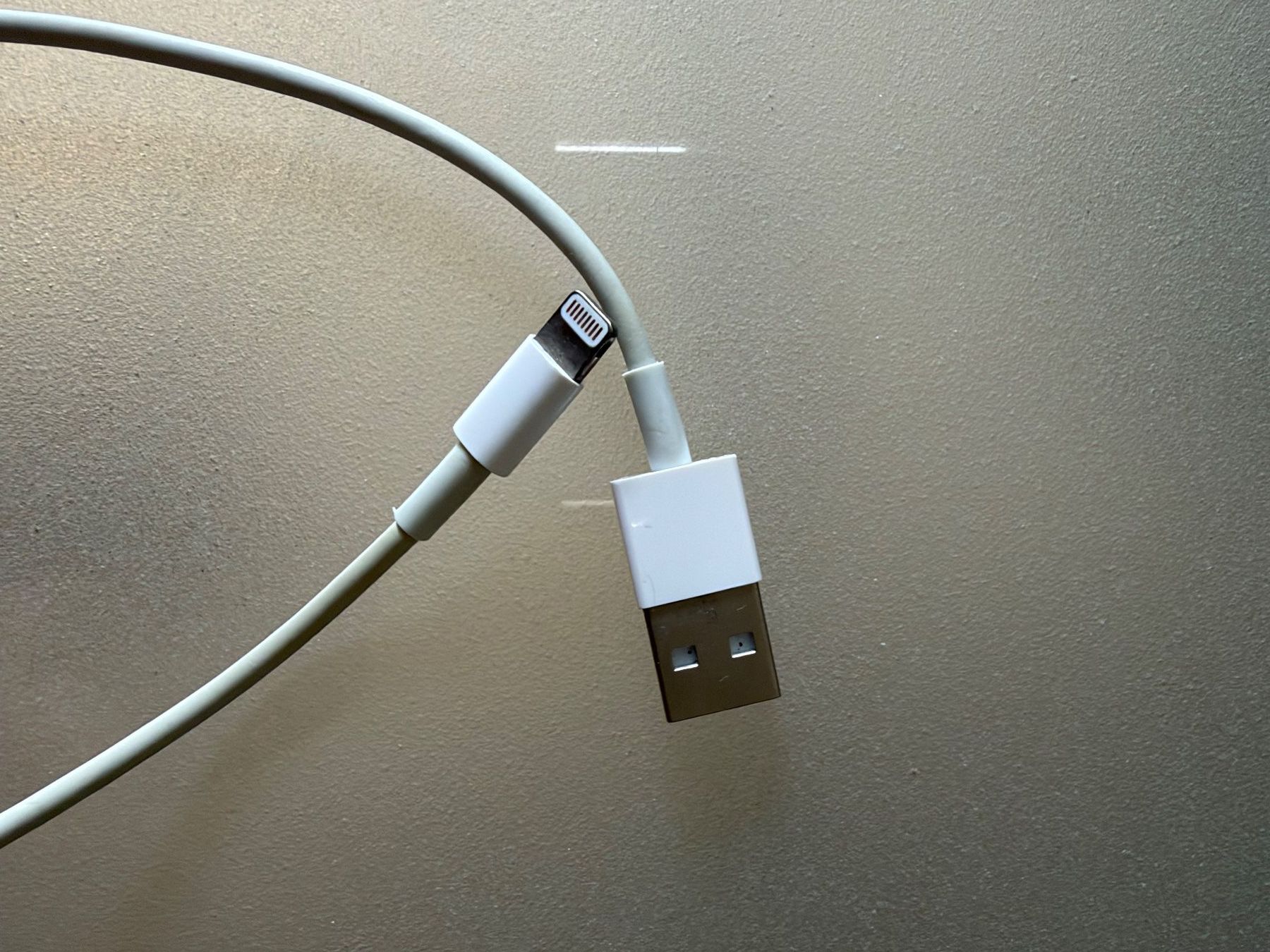 Apple Kabel: Câble Apple Lightning vers USB standard 1m – Gebraucht aus Delémont von Nico2800