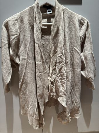 Beige Strickjacke, Grösse M – Perfekt für den Herbst!