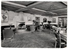 Melchsee, Hotel Reinhard am See, Saal mit Kamin um 1950