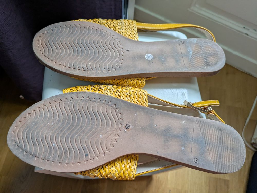 Chaussures femmes: Stylish mustard yellow summer sandals, size 40, like new! – D'occasion à Carouge GE par Shifty_Shift 1