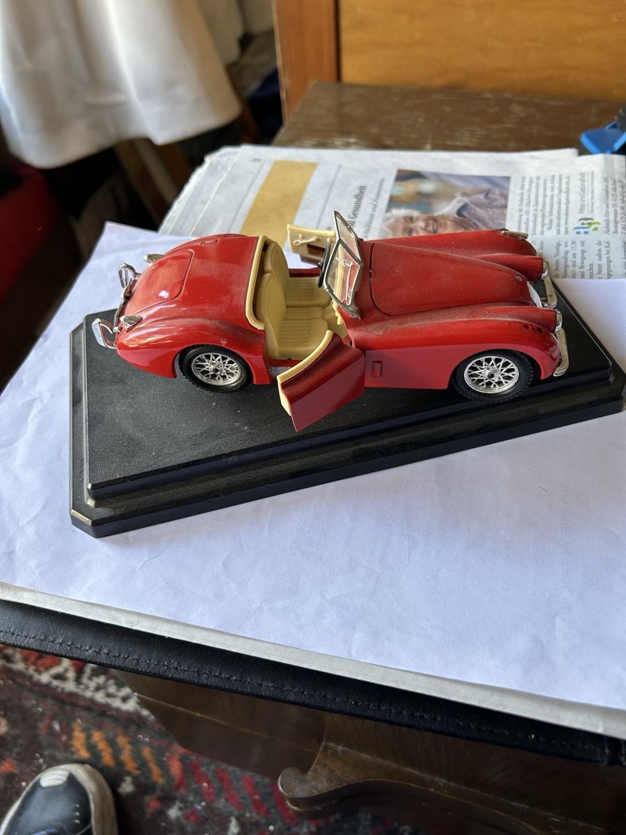 Jaguar Modellautos: Jaguar xk 120 Roadster 1948 – Gebraucht aus Basel von Krisztina.na