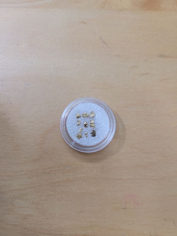 Gold Nasenbolzen 1 Mm Winziger Ball 9ct Massiv Gold Winzig 22 G
