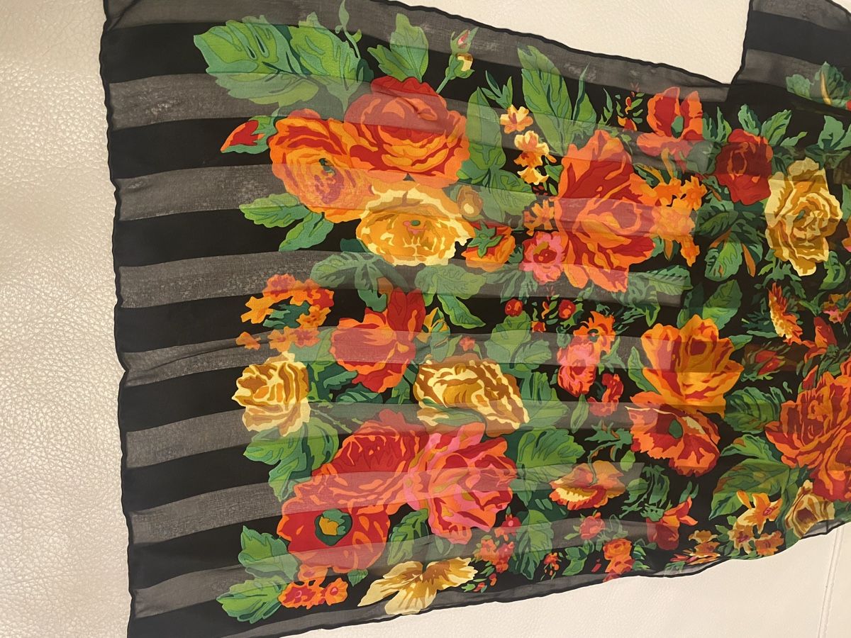 Foulard & Sciarpe: Seiden Schal 🌸 – Usato da Opfikon venduto da Luis144 5
