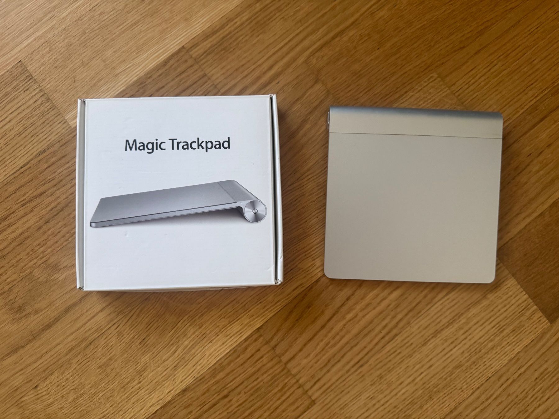 Apple Maus: Original Apple Magic Trackpad 1. Gen (Model A1339) – Gebraucht aus Zürich von hvendelbo