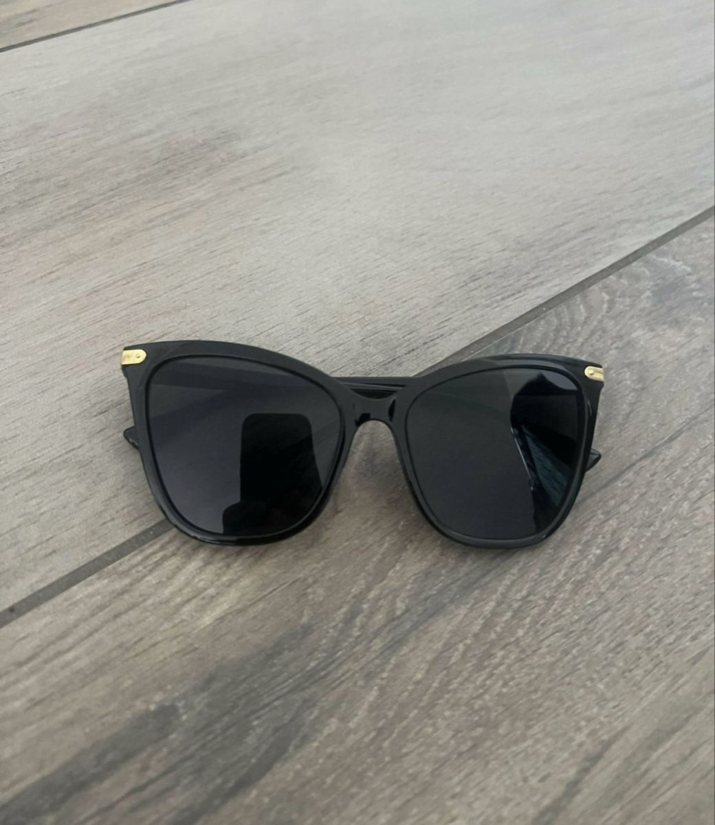 Occhiali & Lenti: Schwarze Sonnenbrille ungetragen  – Nuovo e nell'imballaggio originale da Dübendorf venduto da ali_g7p8 1