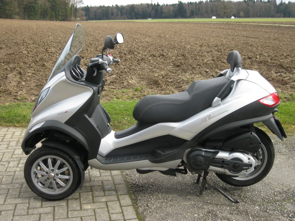 Best HD Pictures about  Piaggio Mp3 Gebraucht  with No AI Images