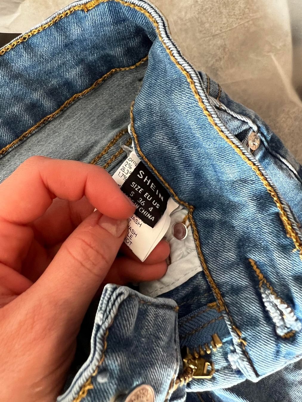 Pantaloni: Neues Shorts S – Nuovo e nell'imballaggio originale da Riehen venduto da edu_92w7 8