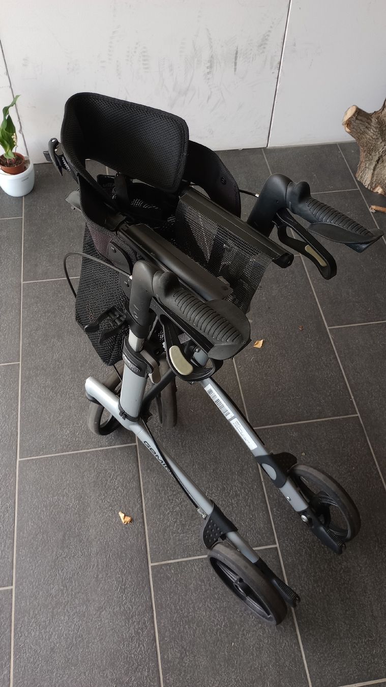 Ausili per la deambulazione: Rollator, déambulateur – Usato da Lonay venduto da DanBadoux 6