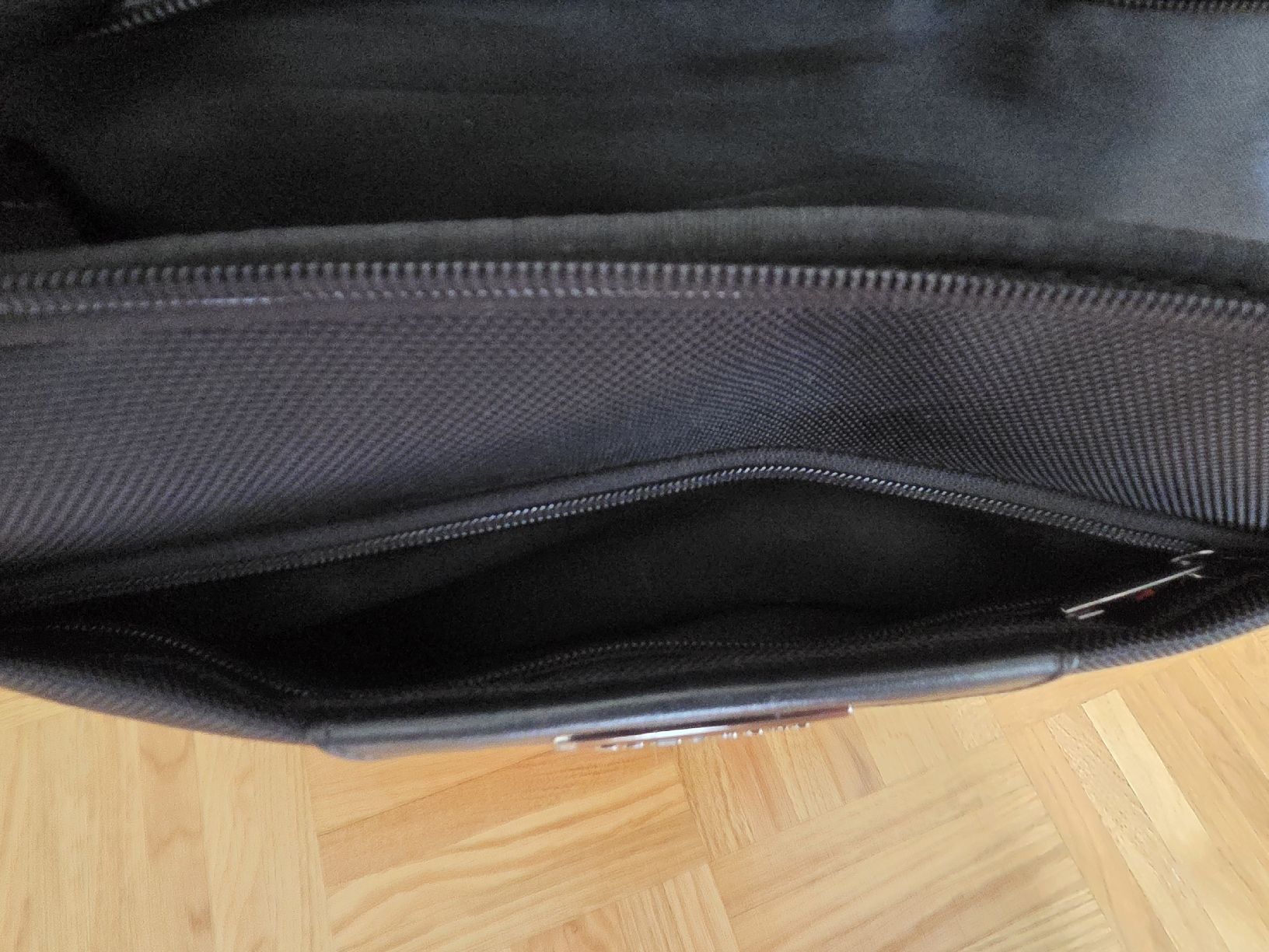 Samsonite Valigie & Borse: Samsonite rolling laptop bag Pro DLX 4 excellent condition – Usato da Yverdon-les-Bains venduto da milka_mro 7