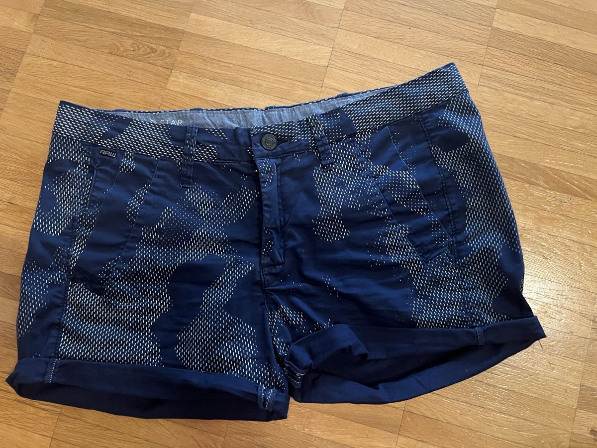 G-Star Pantaloni: G-Star Shorts Gr.27 – Usato da Binz venduto da jousi7