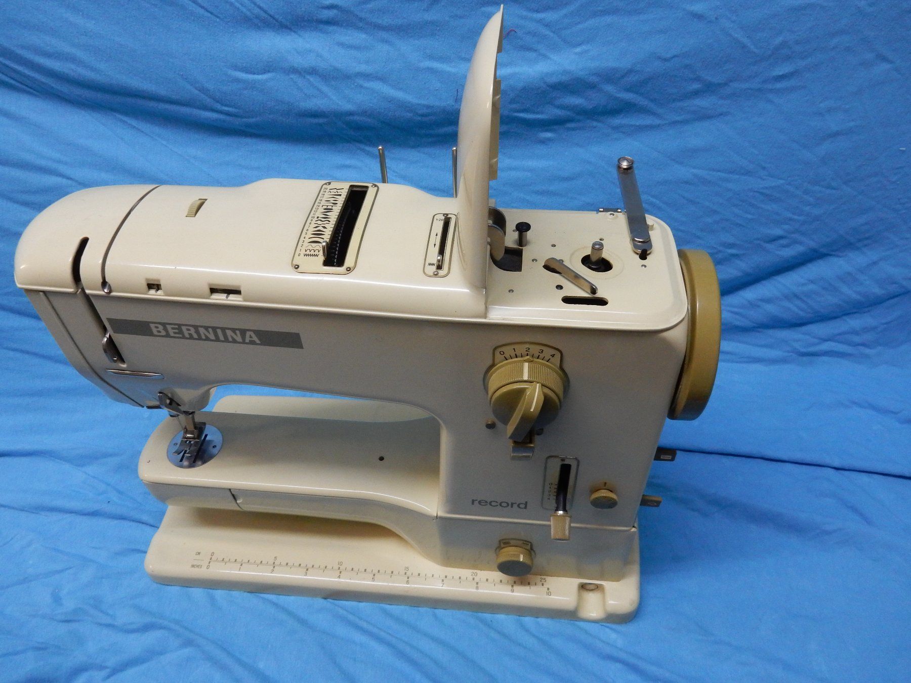 Bernina Machines à coudre: Bernina 730        26100 – D'occasion à Watt par Mariposa49 3
