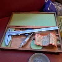 Messschieber Etalon Pierre Roch in Holzbox mit Protokoll