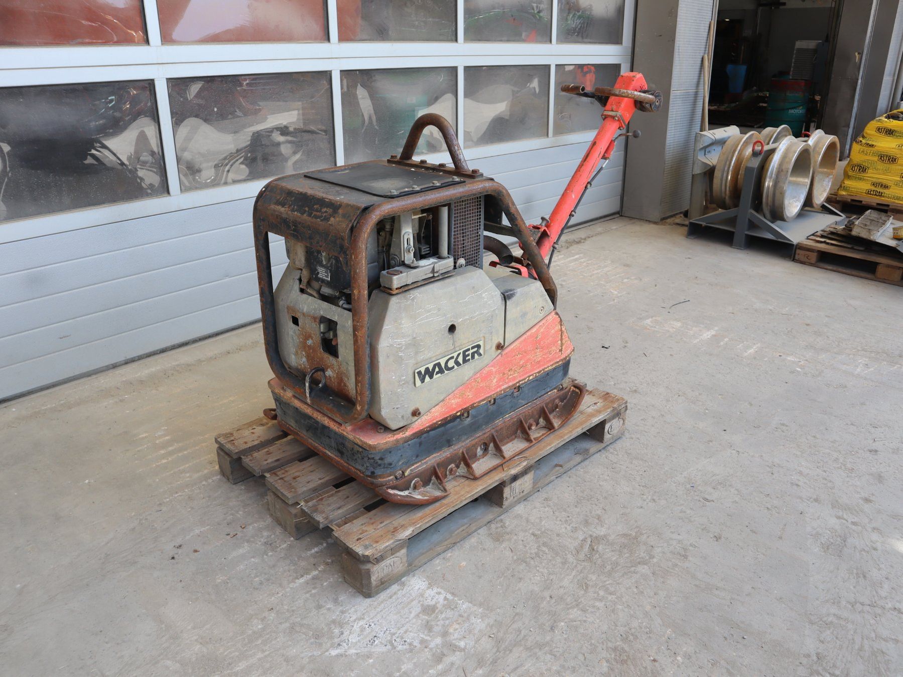 Wacker Neuson Tutte le macchine: Wacker Neuson DPU 6055 Vibroplatte – Usato da Hasle LU venduto da Arag08 5