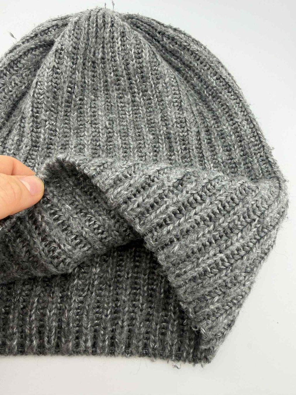Zara Copricapi, berretti & cappellini: zara graue Strickmuetze Winter✅ – Usato da Riehen venduto da ann_76jw
