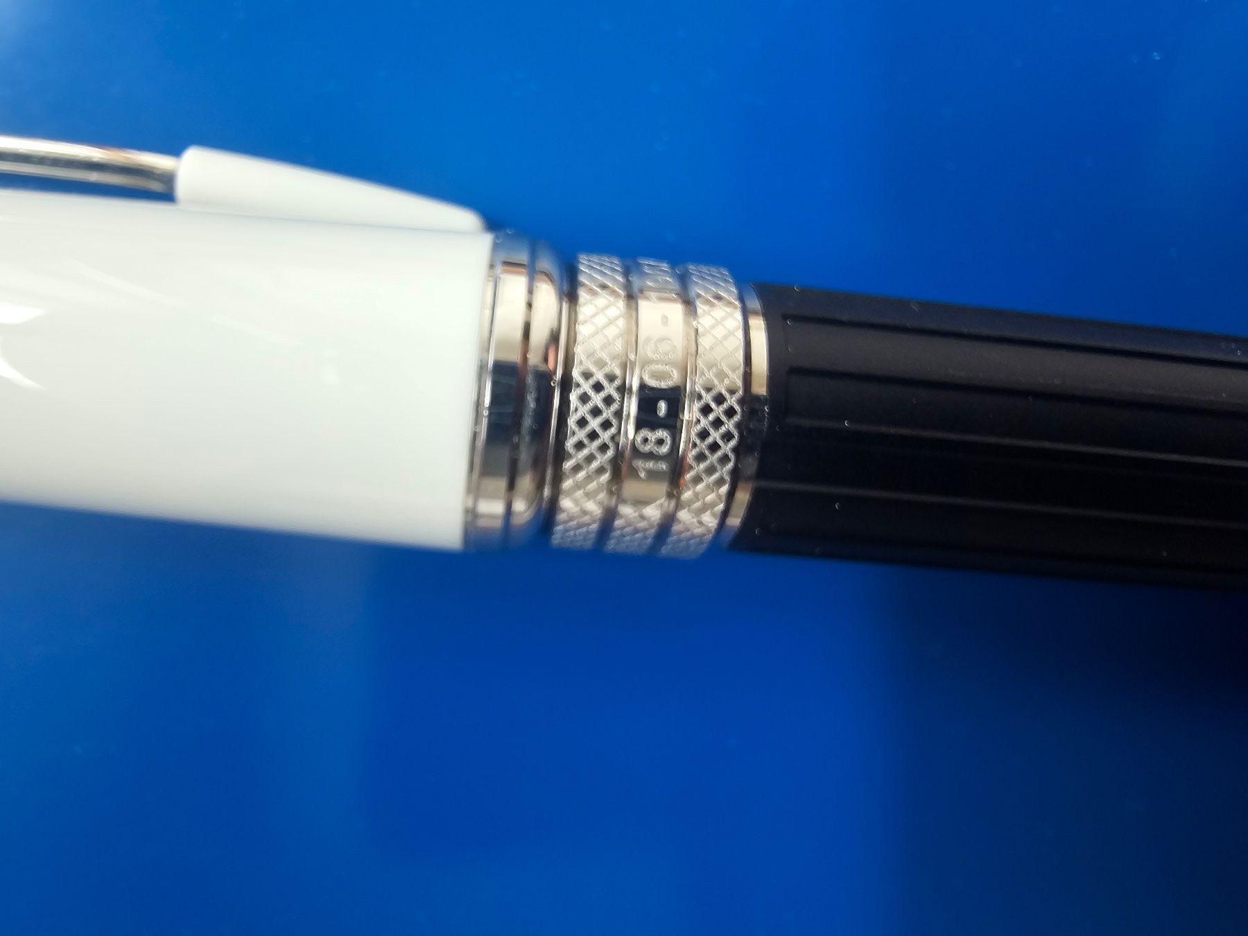 Penna & Evidenziatori: MONTBLANC Rollerball - Série limitée J. Hendrix – Nuovo (secondo la descrizione) da Château-d'Oex venduto da bla_b6mv 8