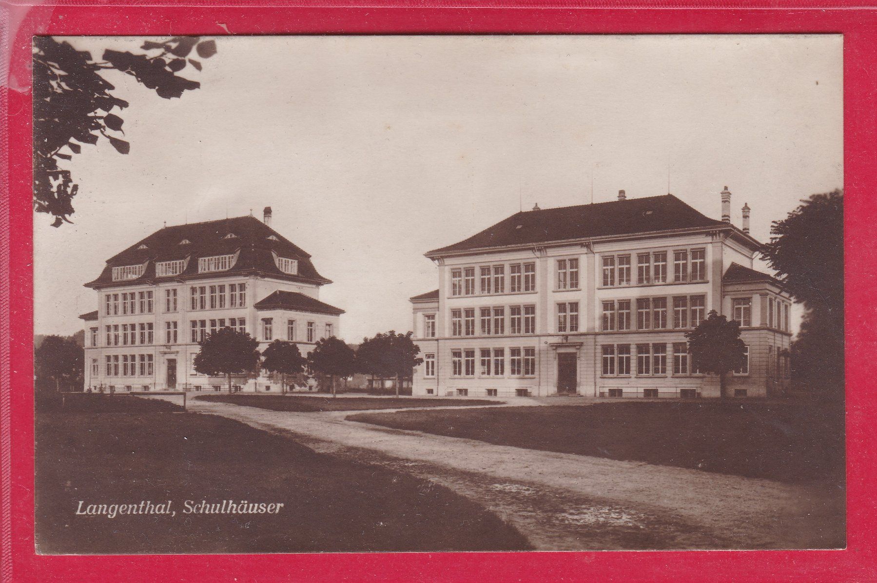 Ansichtskarten: LANGENTHAL, SCHULHÄUSER, FELDPOST, 28.9.1926 – Gebraucht aus Oberrieden von Gebirgsstelze