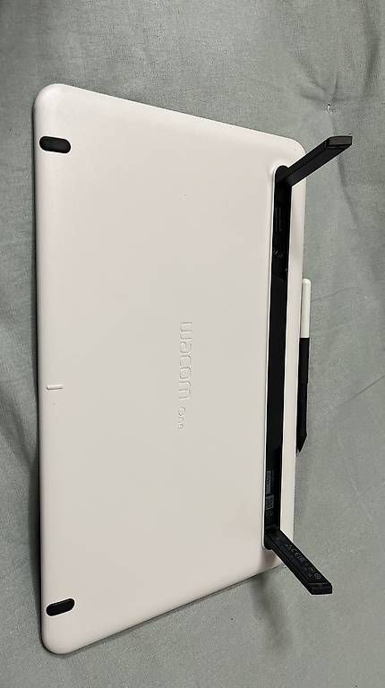 Tablet PC: Wacom One Grafiktablet – Usato da Zürich venduto da UTOE 2