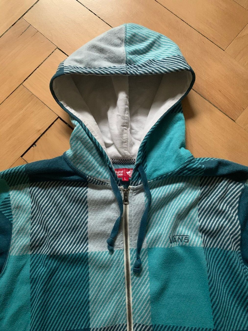 Vans Jacken: VANS - Jacke blau-grau kariert L – Gebraucht aus Zürich von Diazaio 1