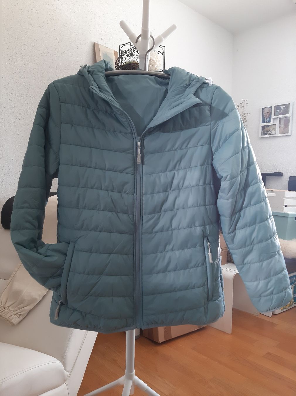 Giacche: Steppjacke Damen, mit Kapuze, Top – Nuovo (secondo la descrizione) da Hochdorf venduto da Amazone0