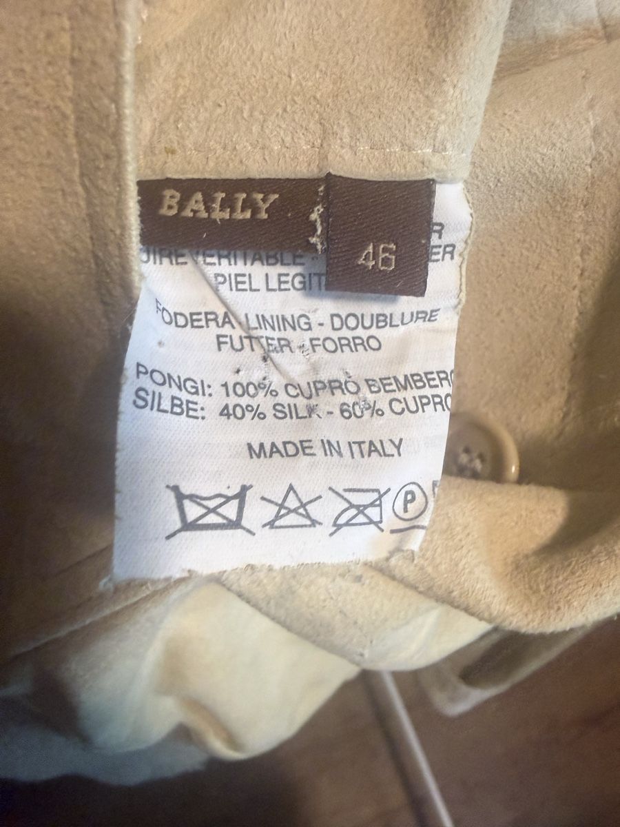 Bally Giacche: Reversible Bally jacket beige white used condition – Usato da Montreux venduto da MYstiq_boutiq11 5