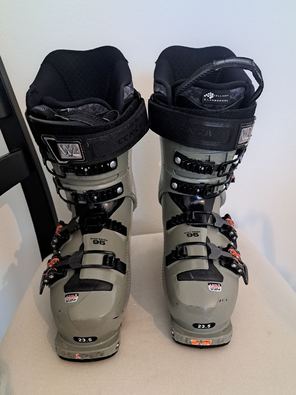 Scarpe da donna: Tecnica skitour Schuhe – Usato da Zürich venduto da calliewe 2