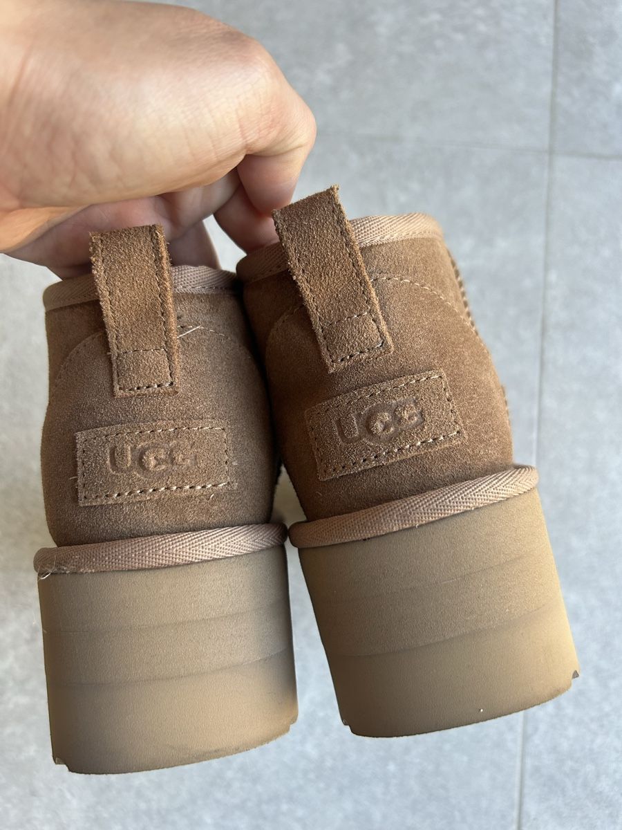 Ugg Scarpe da donna: UGG Classic Ultra Mini Platform Gr.38 - Top Zustand! – Usato da Läufelfingen venduto da Kitty_St 1