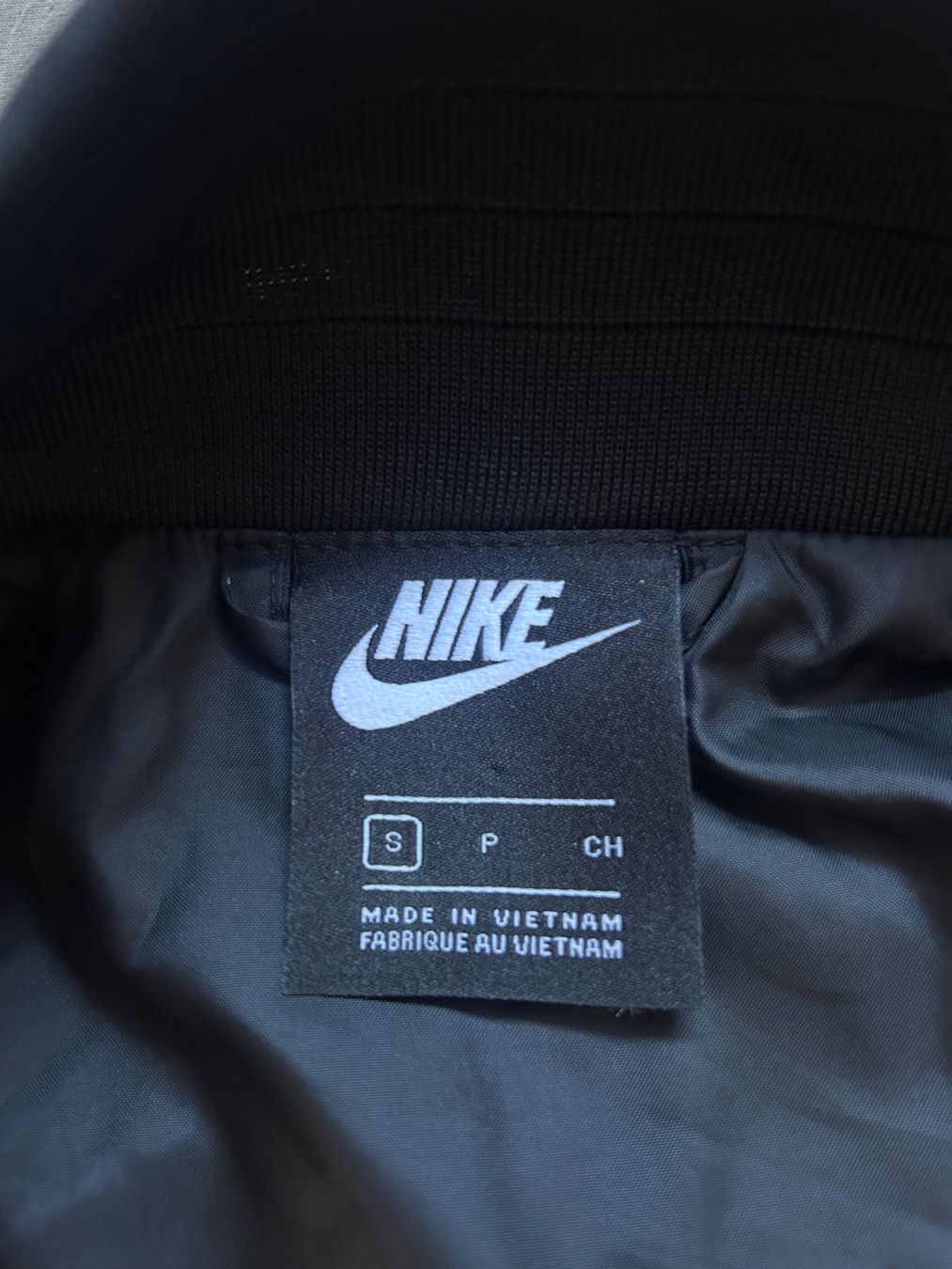 Nike Giacche: Nike Bomberjacke – Nuovo (secondo la descrizione) da Möriken AG venduto da EveMllr 3