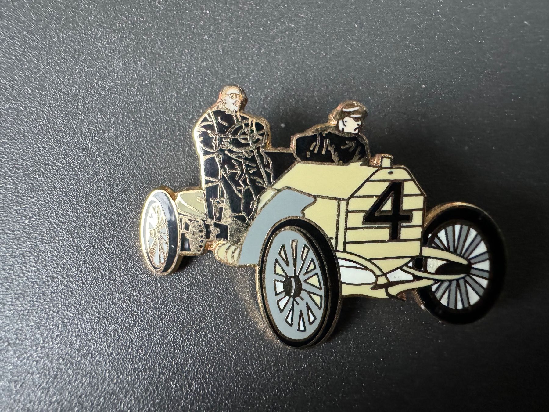 Placchette & Badge: Pin Auto Mercedes 1903 Daimler – Usato da Galgenen venduto da rub_f6kh