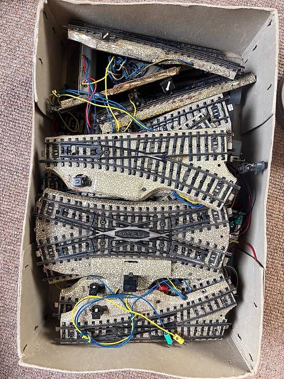 Modellini di ferrovie: Märklin Weichen  – Usato da Ziefen venduto da adr_vts8