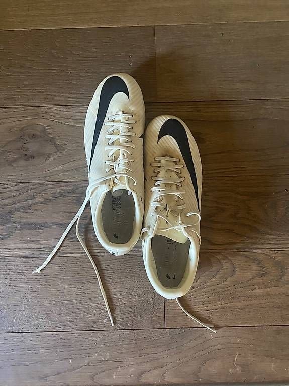 Nike Scarpe da uomo: Nike Mercurial air zoom taille 44 – Usato da Hermance venduto da joe_td6n
