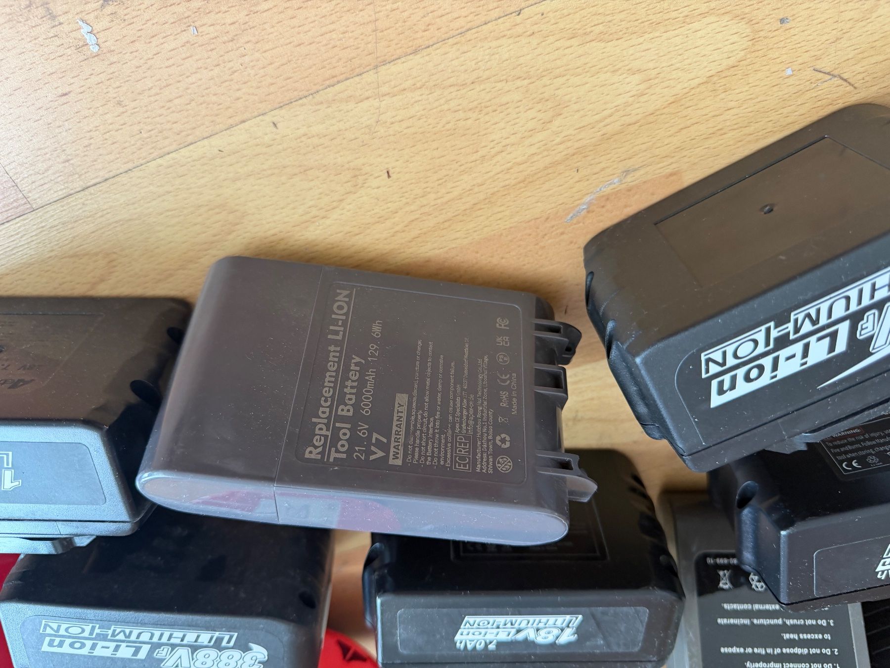 Batterie: 21 defekte Akkus makita, dyson .. – Difettoso da Amriswil venduto da JaJa-Express 3