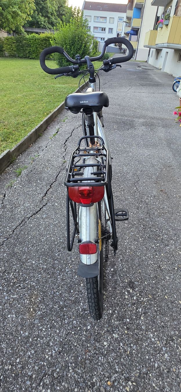 Biciclette: Damen velo 28 Zoll – Usato da Solothurn venduto da mar_8qf8 4