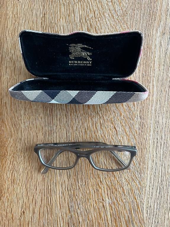 Brillen & Gläser: Original Burberry-Brille. – Gebraucht aus Riehen von babba1958