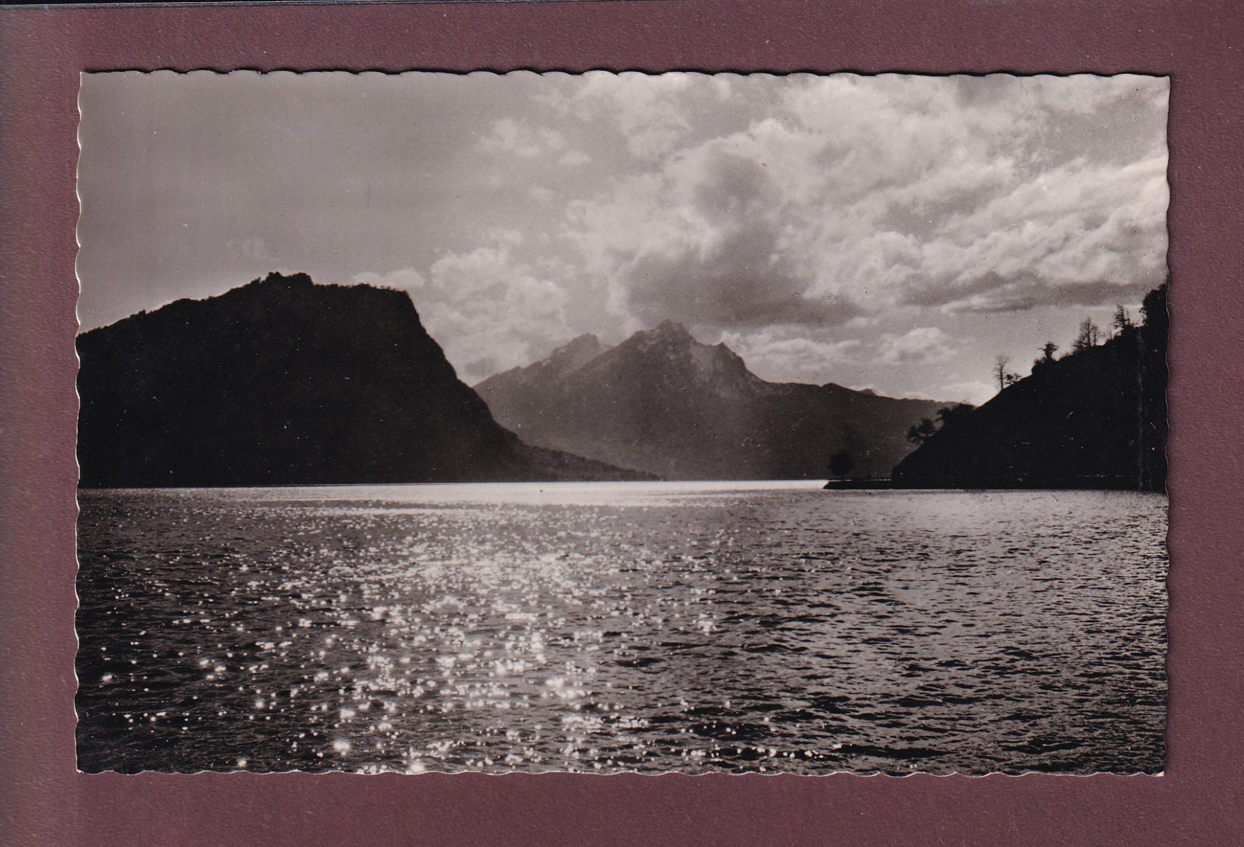 Cartoline postali: Abend am VIERWALDSTÄTTERSEE – Usato da Pully venduto da nicecards