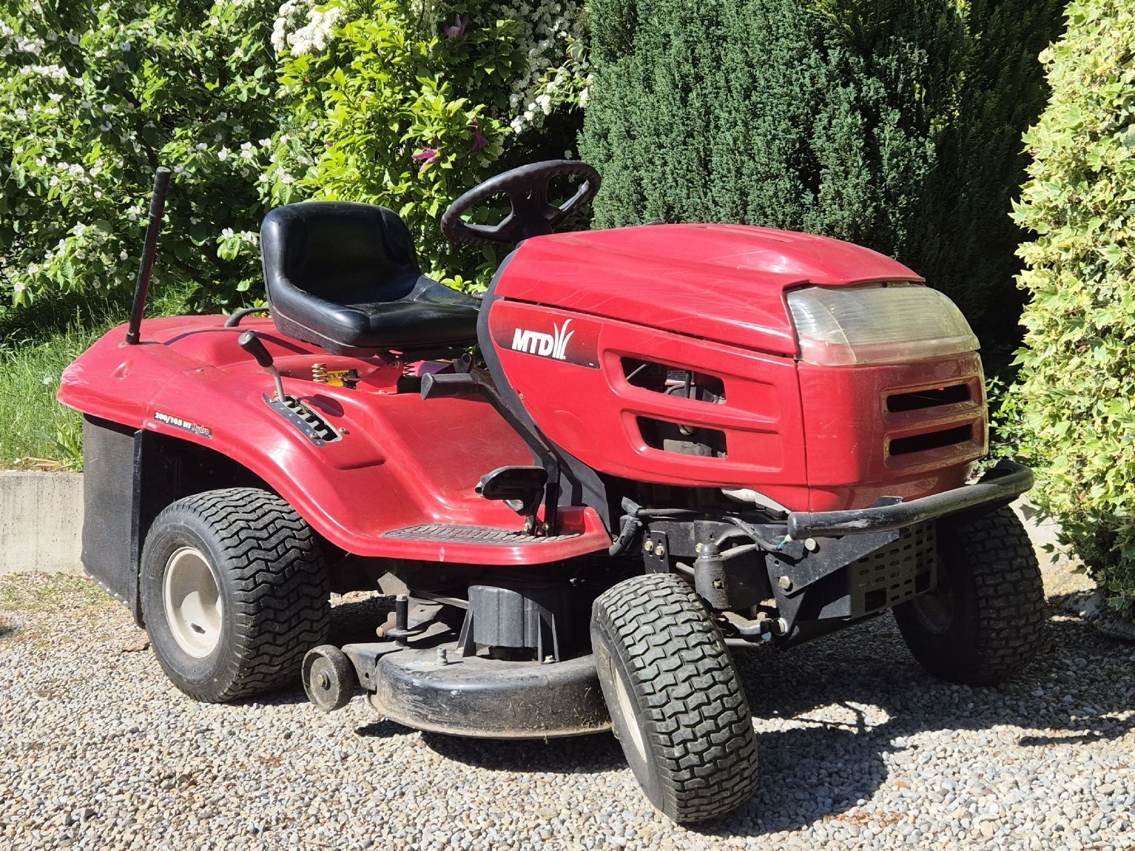 Tagliaerba: Rasentraktor MTD Enduro XL 20.0 HP gebraucht – Usato da Lütisburg Station venduto da passed 1