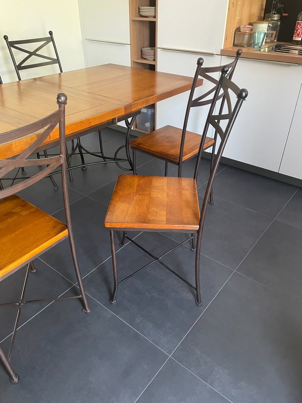 Set di tavolo e panche: Table de salle à manger avec chaises – Usato da Onex venduto da lul_wjz2 6