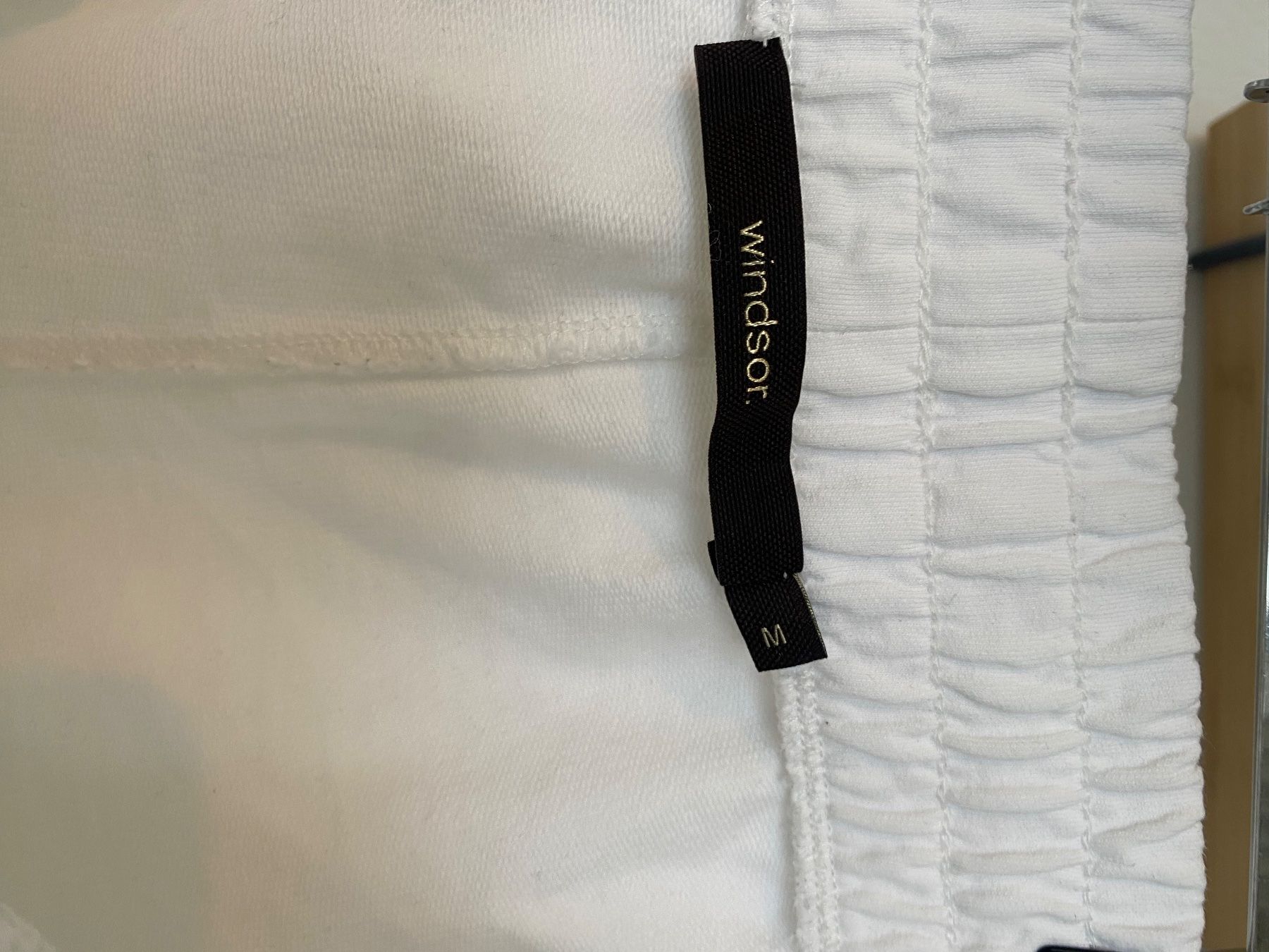 Windsor Pantaloni: Windsor x The Dolder shorts – Usato da Biel/Bienne venduto da lichterhoh 4