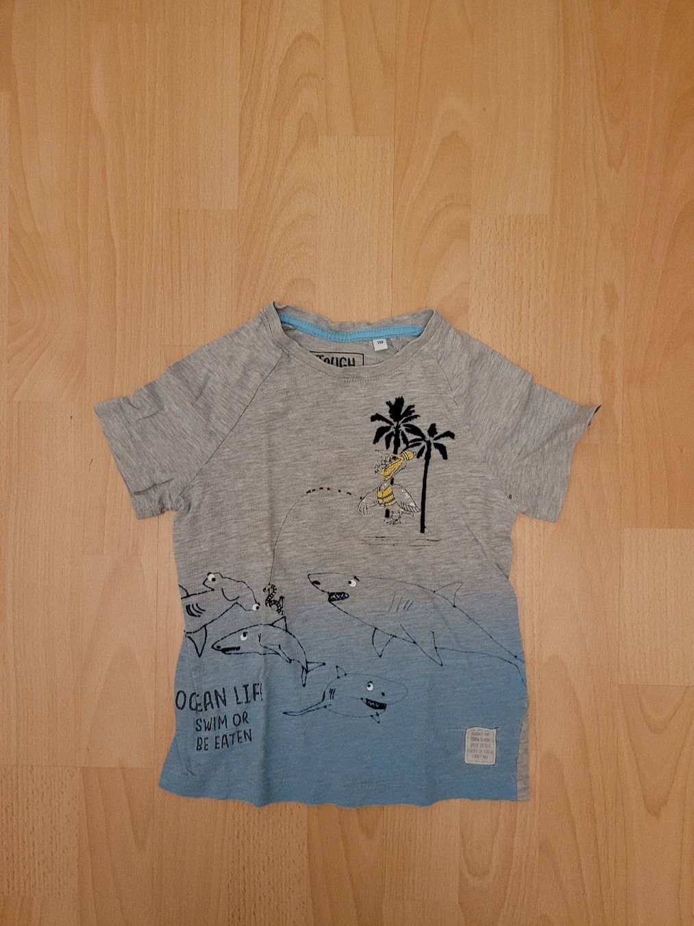 Hemden, T-Shirts & Polos: T-Shirt gr. 110 – Gebraucht aus Inwil von Flower2325