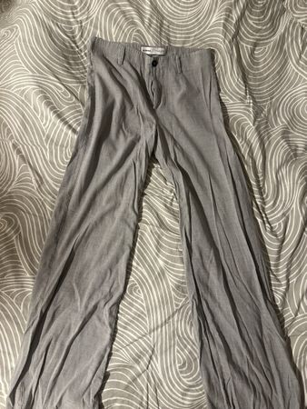 Bershka Hose grau Grösse 42 guter Zustand