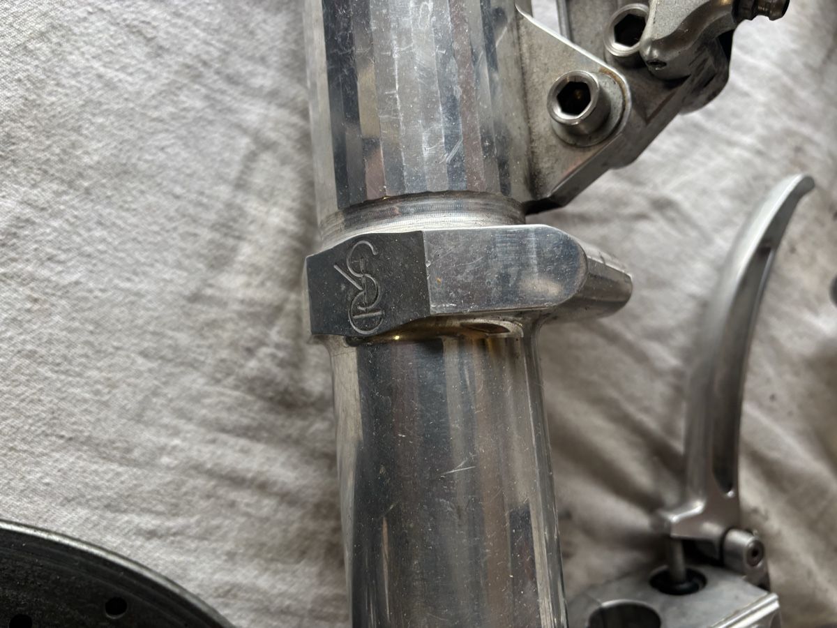 Harley-Davidson Alle Motorradersatzteile: Harley Davidson Gabel mit Anbauteile – Gebraucht aus Schötz von Harley35 2