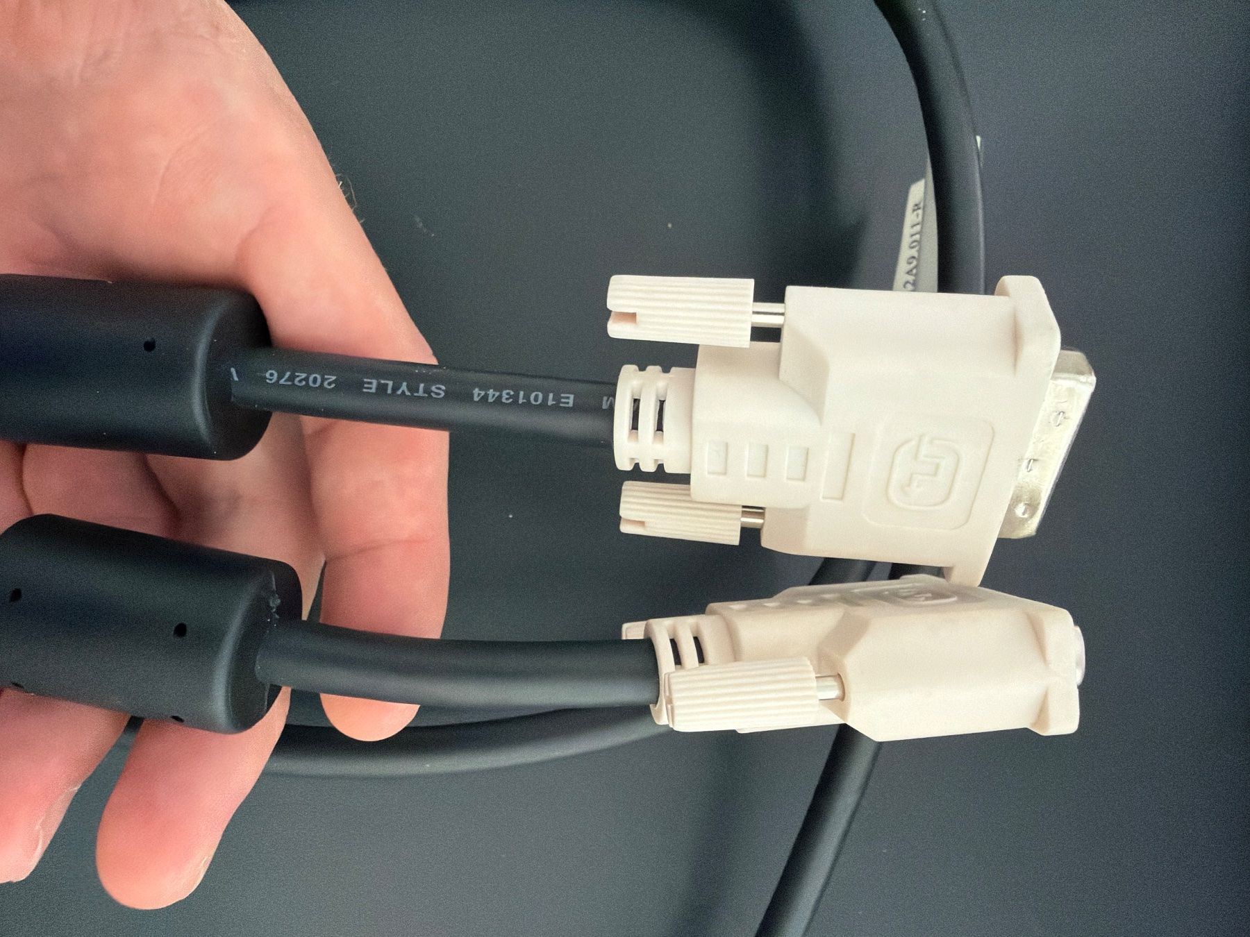 Câbles: Dual-Link DVI Kabel 180cm – D'occasion à Dübendorf par Raphaelfuchs 1