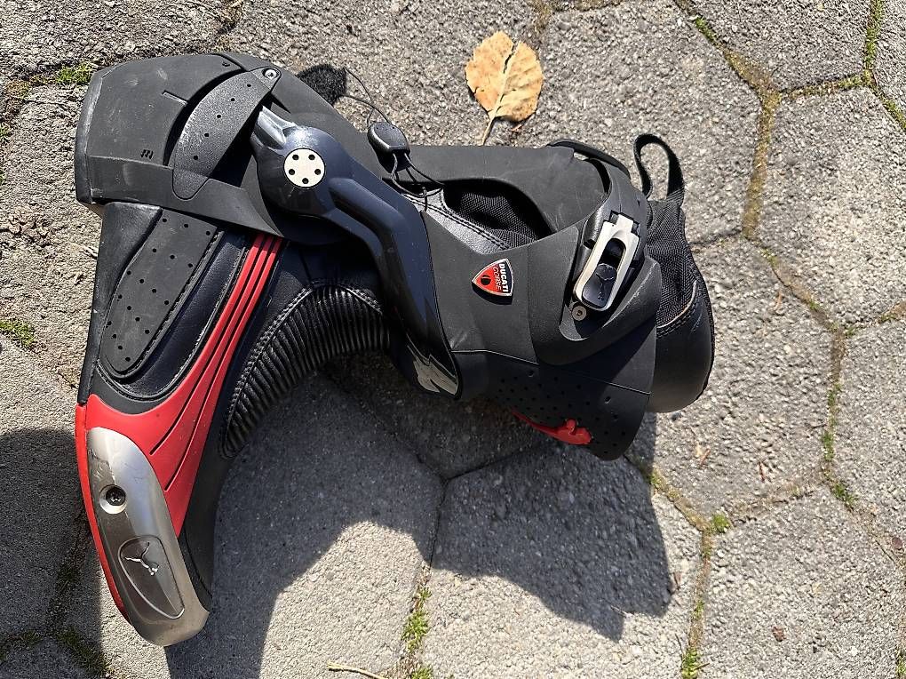 Scarpe da uomo: Motorradstiefel Ducati/Puma – Usato da Rain venduto da Denisesch1 2