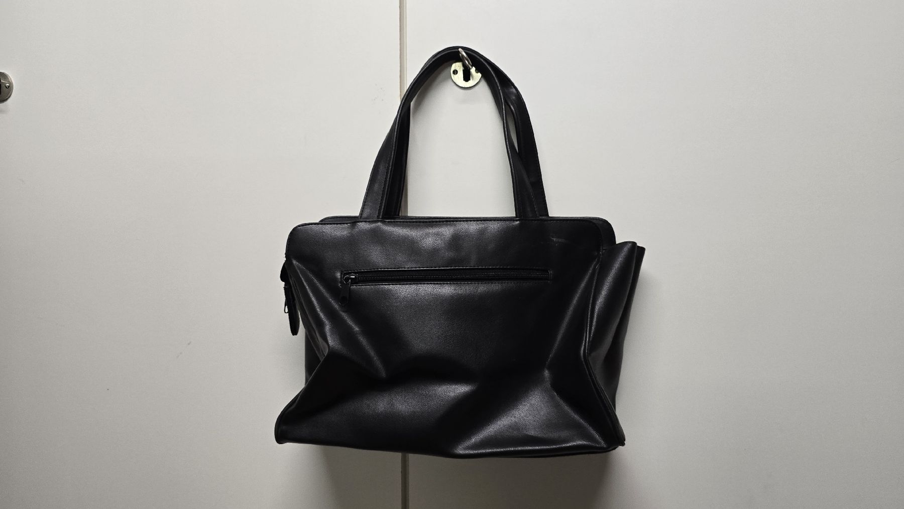 Borse da donna: Leder Handtasche schwarz – Nuovo (secondo la descrizione) da Schüpfen venduto da Oblivion2013 1