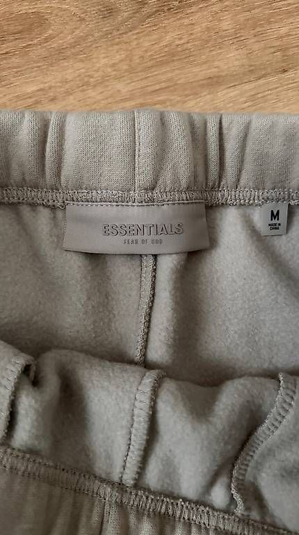 Pantaloni: Essentials Jogger – Nuovo e nell'imballaggio originale da Neuhausen venduto da agh_g2nd 3