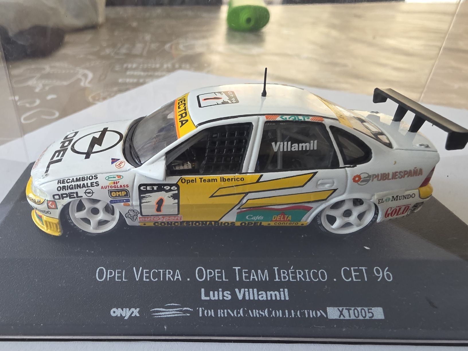 Opel Modellini d'auto: Opel Vectra Luis Villami – Nuovo e nell'imballaggio originale da Alpnach Dorf venduto da Claudio1488