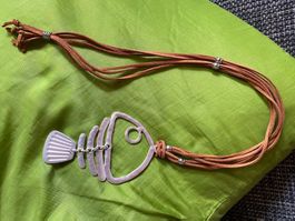 Long collier