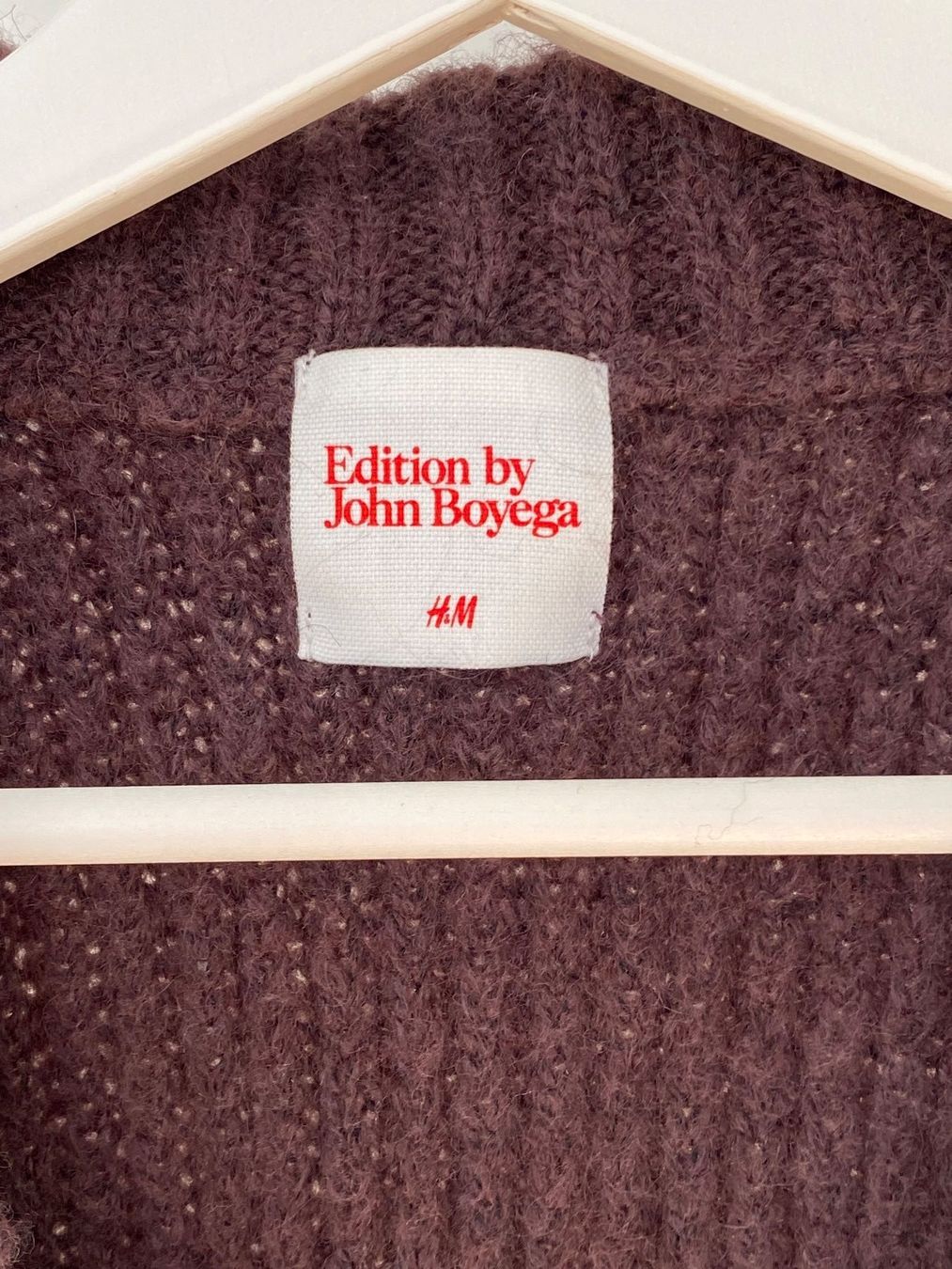 H&M T-shirt: H&M Edition by John Boyega – Nuovo (secondo la descrizione) da Biel/Bienne venduto da Sommer_17 3